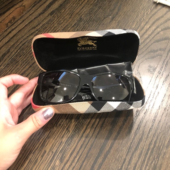 Burberry Sunglasses - Picture 3 of 10